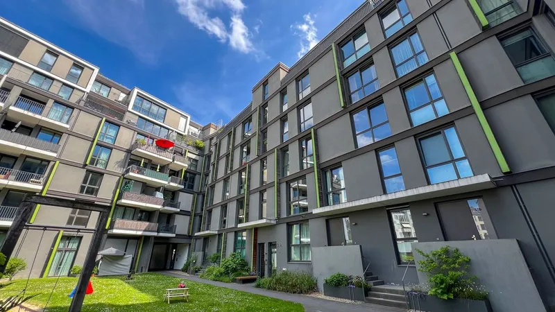 Modernes Wohnen in Berlin-Mitte – Exklusive 3-Zimmer-Wohnung mit Terrasse — photo 1